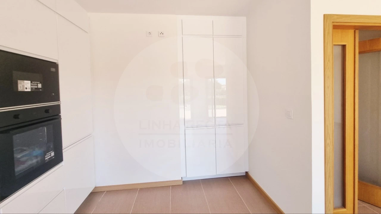Moradia T3 para Venda em Guia Foto 46