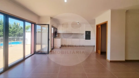 Moradia T3 para Venda em Guia
