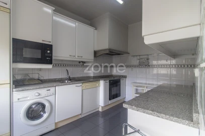 Apartamento T3 para Venda em Braga (São José de São Lázaro e São João do Souto)