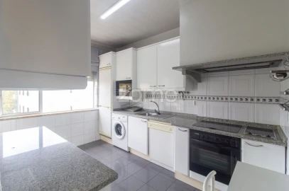 Apartamento T3 para Venda em Braga (São José de São Lázaro e São João do Souto)