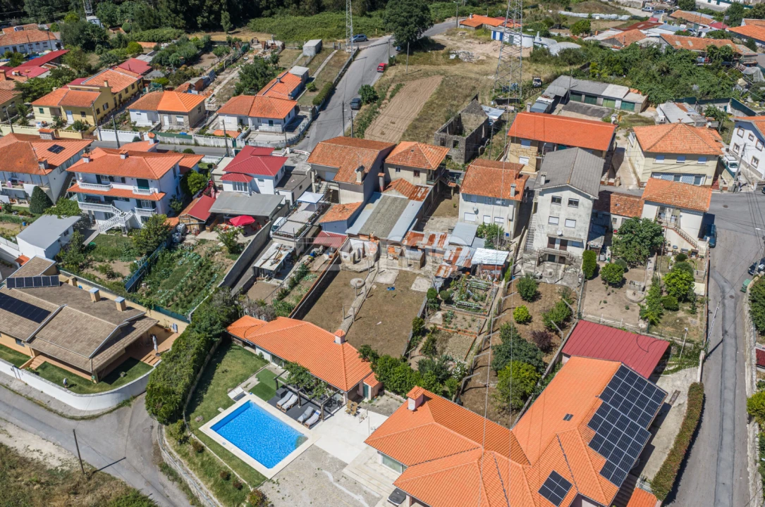 Moradia T3 para Venda em Vila de Cucujães Foto 27