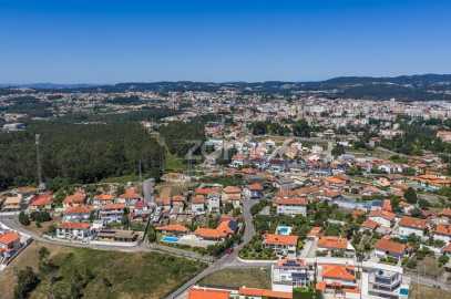 Moradia T3 para Venda em Vila de Cucujães