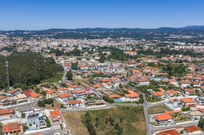 Moradia T3 para Venda em Vila de Cucujães