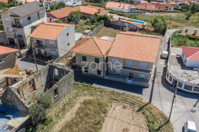 Moradia T3 para Venda em Vila de Cucujães