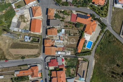 Moradia T3 para Venda em Vila de Cucujães