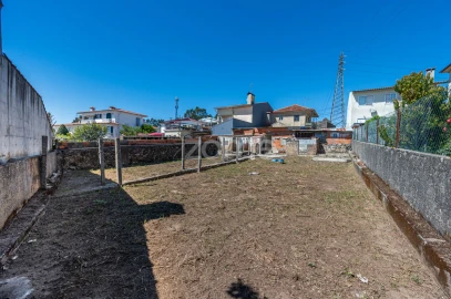 Moradia T3 para Venda em Vila de Cucujães