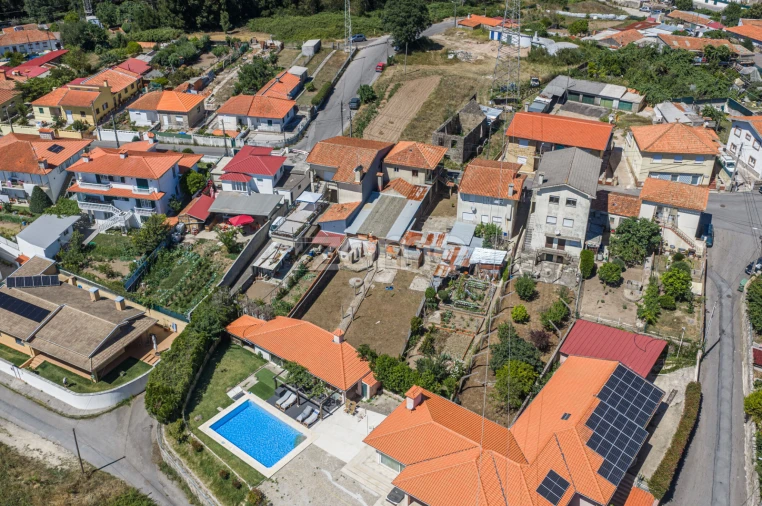 Moradia T3 para Venda em Vila de Cucujães Foto 27