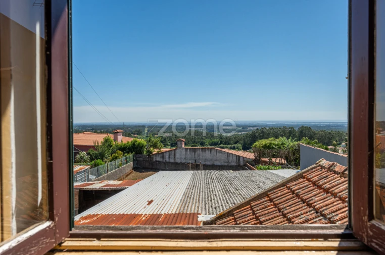 Moradia T3 para Venda em Vila de Cucujães Foto 12