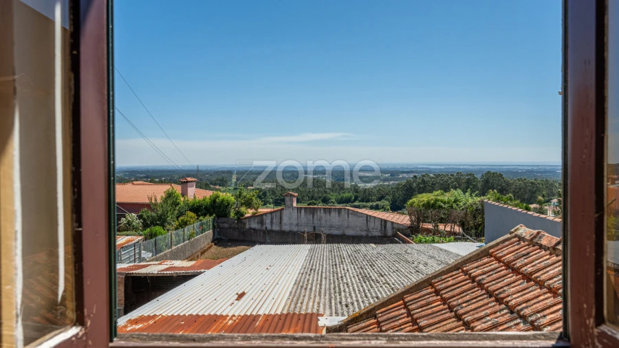 Moradia T3 para Venda em Vila de Cucujães