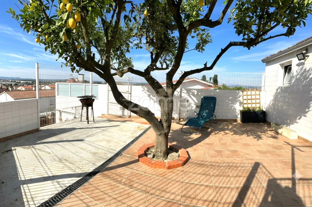 Apartamento T2 para Arrendamento em São Mamede de Infesta e Senhora da Hora Foto 17