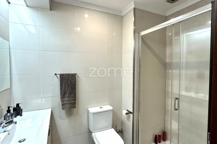 Apartamento T2 para Arrendamento em São Mamede de Infesta e Senhora da Hora Foto 8