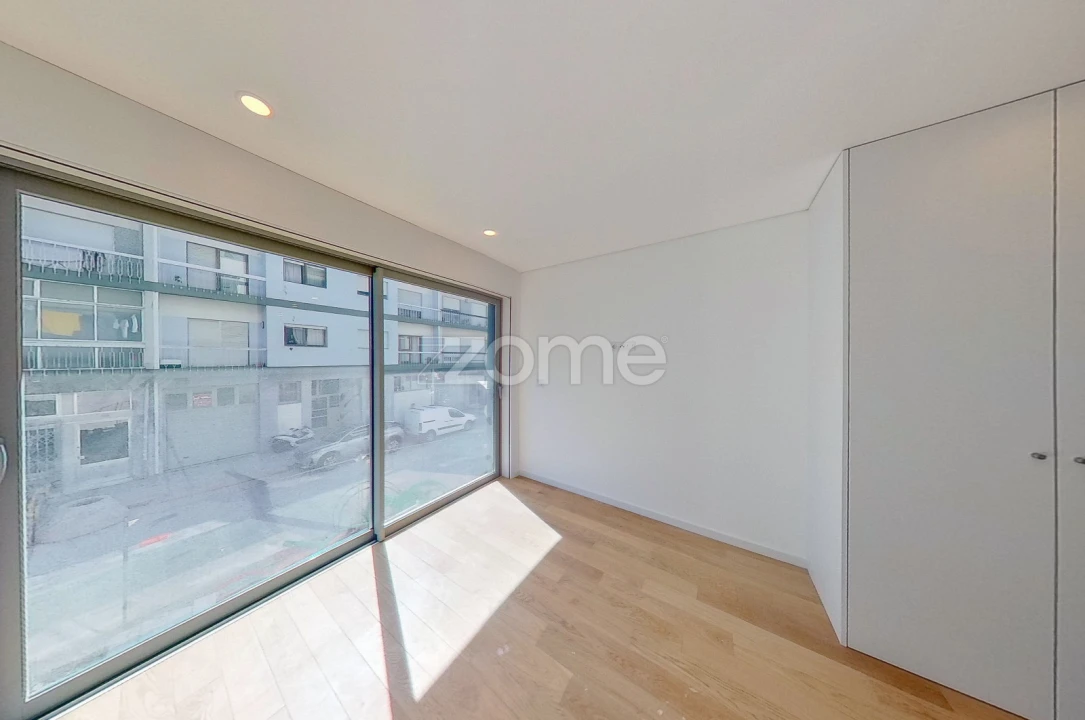 Apartamento T2 para Arrendamento em Bonfim Foto 9