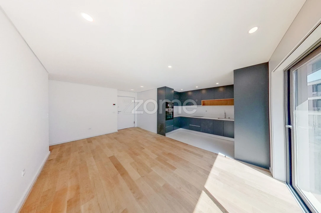 Apartamento T2 para Arrendamento em Bonfim Foto 5
