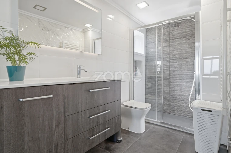 Apartamento T3 para Venda em São Domingos de Rana Foto 16