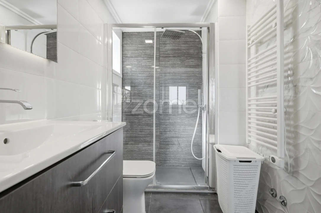 Apartamento T3 para Venda em São Domingos de Rana Foto 17