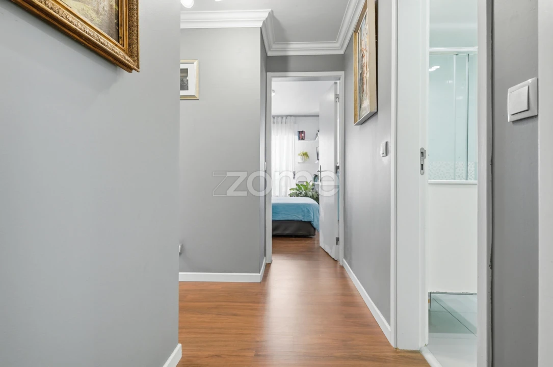 Apartamento T3 para Venda em São Domingos de Rana Foto 24