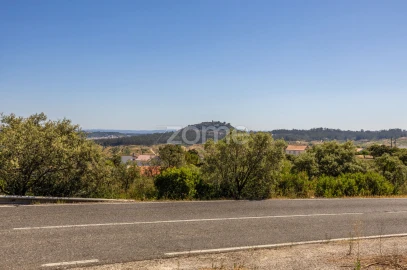 Moradia T3 para Venda em Nossa Senhora da Piedade