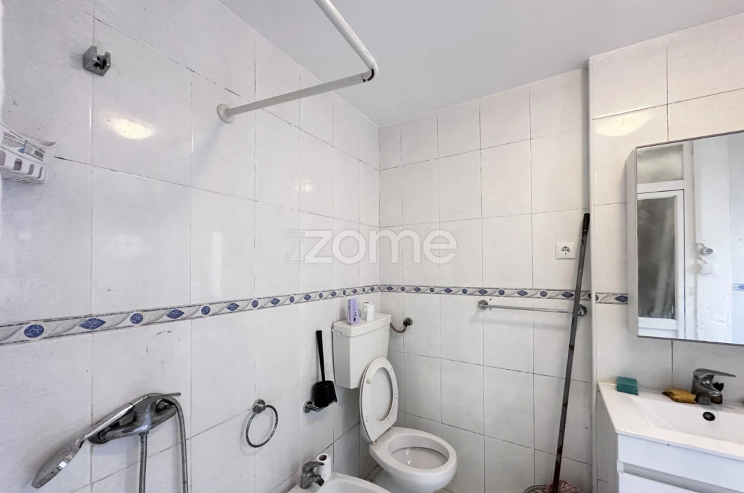 Apartamento T2 para Venda em Arroios Foto 14