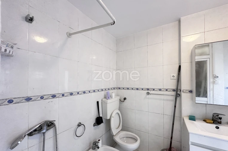 Apartamento T2 para Venda em Arroios Foto 14