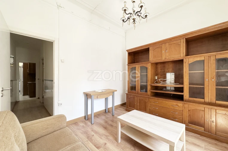 Apartamento T2 para Venda em Arroios Foto 2