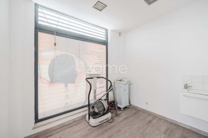 Negócio para Arrendamento em Lumiar