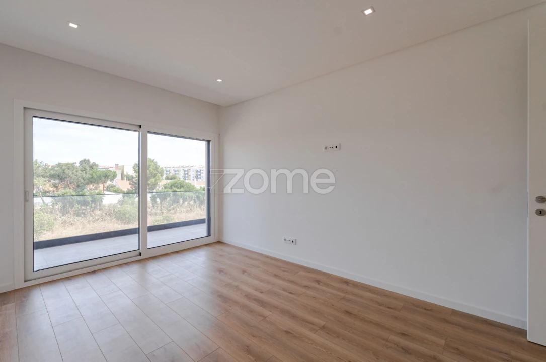 Apartamento T3 para Venda em Montijo e Afonsoeiro Foto 46
