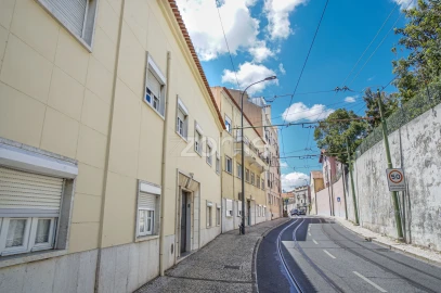 Apartamento T2 para Venda em Algés, Linda-A-Velha e Cruz Quebrada-Dafundo