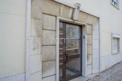 Apartamento T2 para Venda em Algés, Linda-A-Velha e Cruz Quebrada-Dafundo