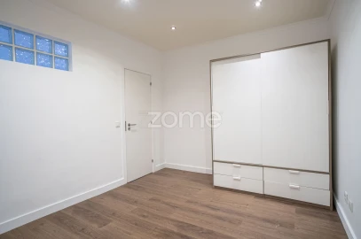 Apartamento T2 para Venda em Algés, Linda-A-Velha e Cruz Quebrada-Dafundo