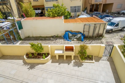 Apartamento T2 para Venda em Algés, Linda-A-Velha e Cruz Quebrada-Dafundo