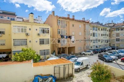 Apartamento T2 para Venda em Algés, Linda-A-Velha e Cruz Quebrada-Dafundo