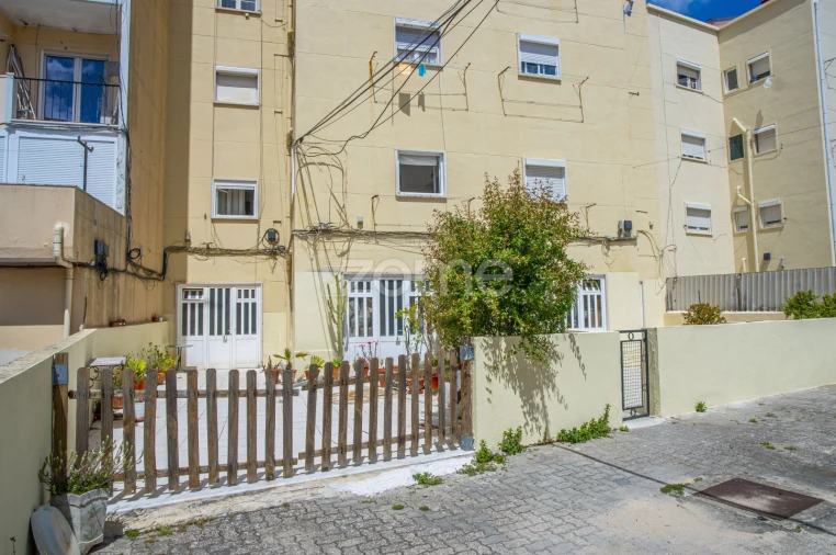 Apartamento T2 para Venda em Algés, Linda-A-Velha e Cruz Quebrada-Dafundo Foto 22