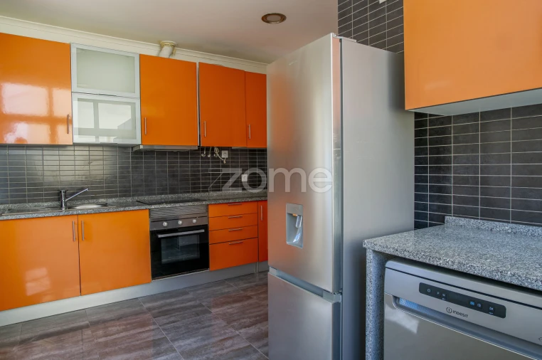Apartamento T2 para Venda em Algés, Linda-A-Velha e Cruz Quebrada-Dafundo Foto 13