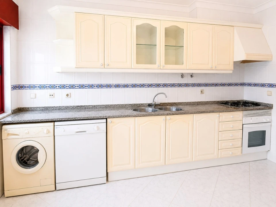 Apartamento T2 para Venda em Algueirão-Mem Martins Foto 7