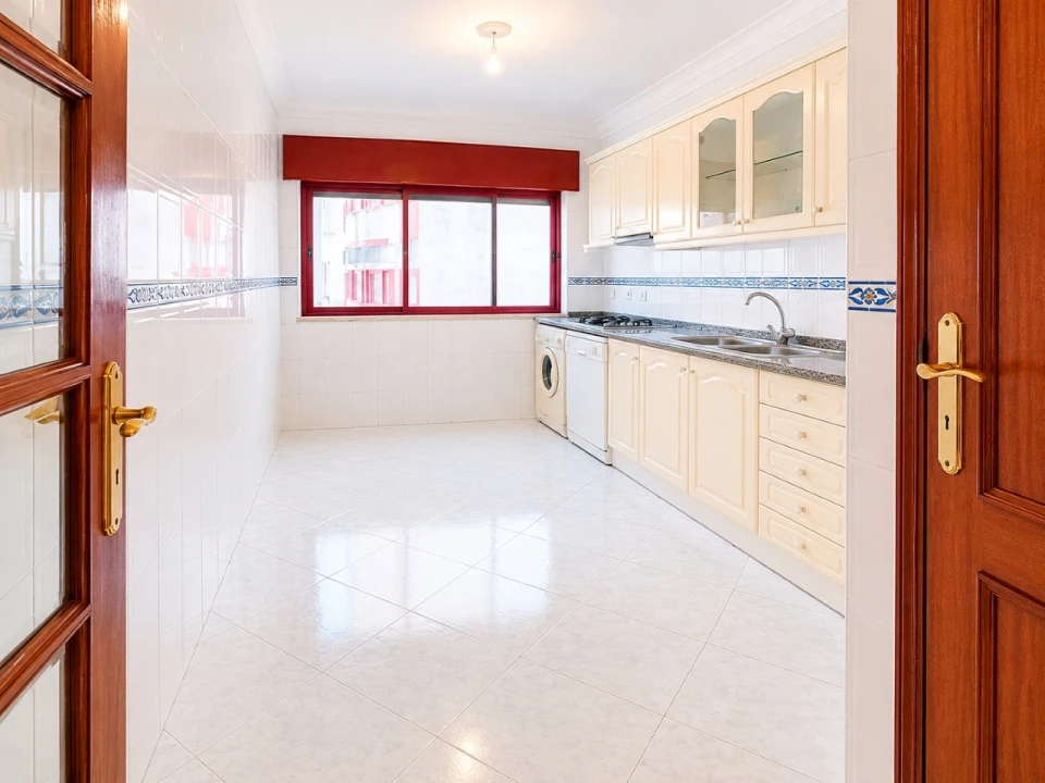Apartamento T2 para Venda em Algueirão-Mem Martins Foto 5