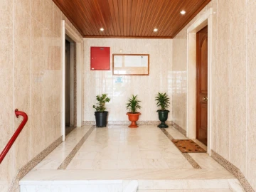 Apartamento T2 para Venda em Algueirão-Mem Martins