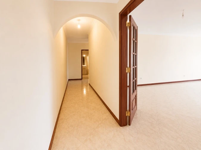 Apartamento T2 para Venda em Algueirão-Mem Martins Foto 4