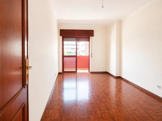 Apartamento T2 para Venda em Algueirão-Mem Martins Foto 13