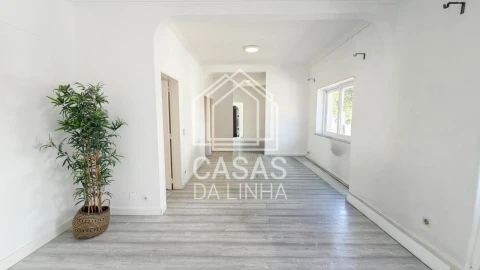 Moradia T3 para Venda em São Domingos de Rana