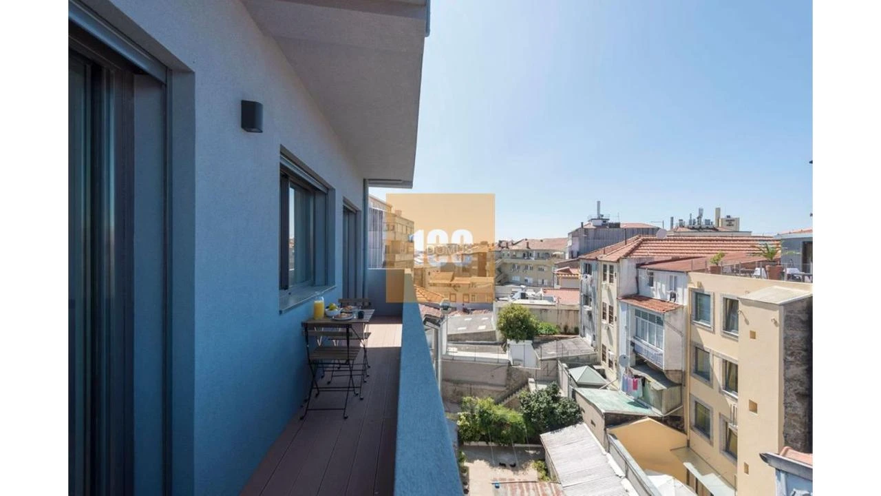 Apartamento T1 para Venda em Cedofeita, Santo Ildefonso, Sé, Miragaia, São Nicolau e Vitória Foto 2