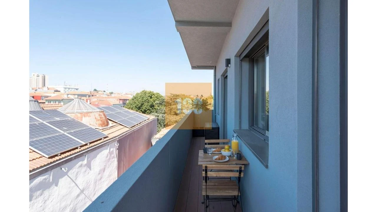 Apartamento T1 para Venda em Cedofeita, Santo Ildefonso, Sé, Miragaia, São Nicolau e Vitória Foto 1