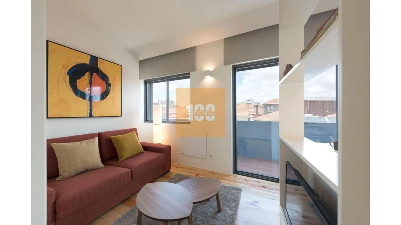 Apartamento T1 para Venda em Cedofeita, Santo Ildefonso, Sé, Miragaia, São Nicolau e Vitória Foto 3