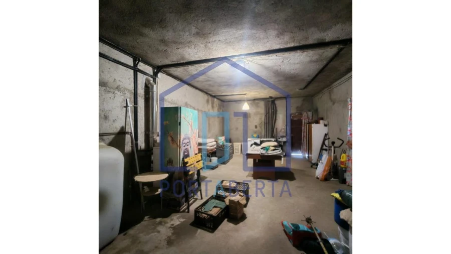Moradia T4 para Venda em Cimo de Vila da Castanheira Foto 22