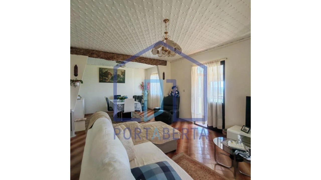 Moradia T4 para Venda em Cimo de Vila da Castanheira Foto 7