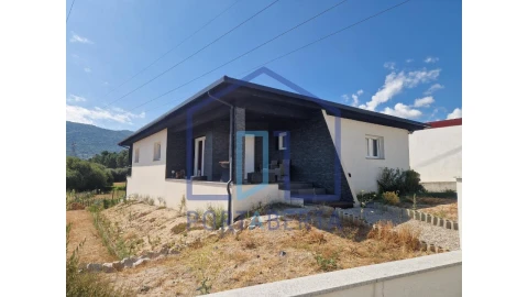 Moradia T3 para Venda em São Pedro de Agostem