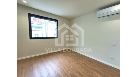 Apartamento T3 para Arrendamento em Santa Marinha e São Pedro da Afurada