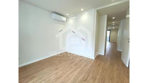 Apartamento T3 para Arrendamento em Santa Marinha e São Pedro da Afurada