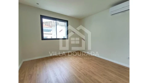Apartamento T3 para Arrendamento em Santa Marinha e São Pedro da Afurada
