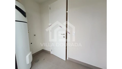 Apartamento T3 para Arrendamento em Santa Marinha e São Pedro da Afurada