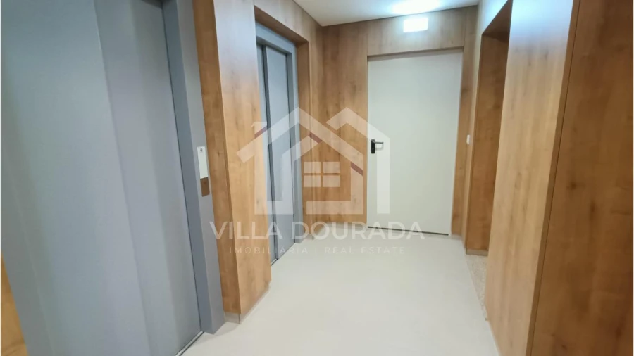 Apartamento T3 para Arrendamento em Santa Marinha e São Pedro da Afurada Foto 29